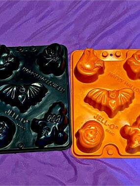 Vintage 1990s Jell-O  Brand Mold Trays Set Of 2
